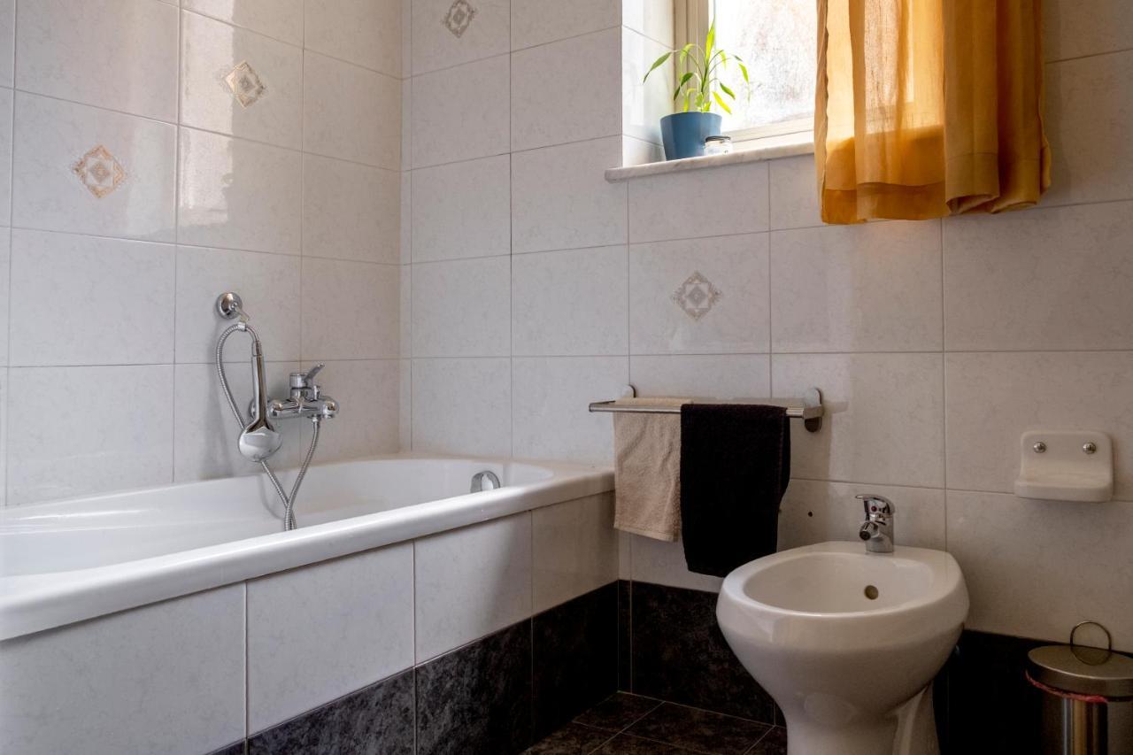 パレルモ 13 Open House Bed & Breakfast エクステリア 写真