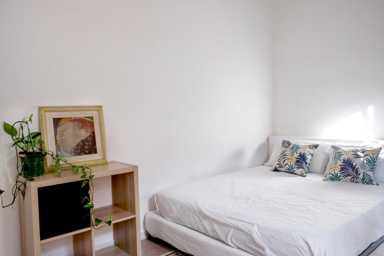 パレルモ 13 Open House Bed & Breakfast エクステリア 写真